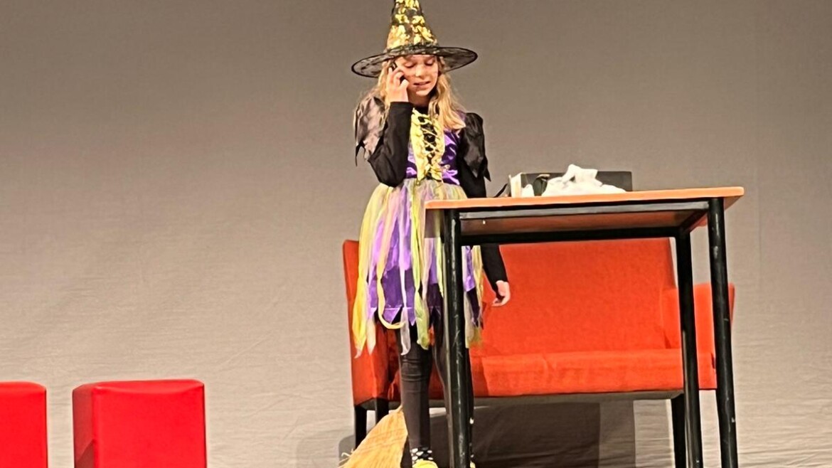 11. Школски позоришни фестивал