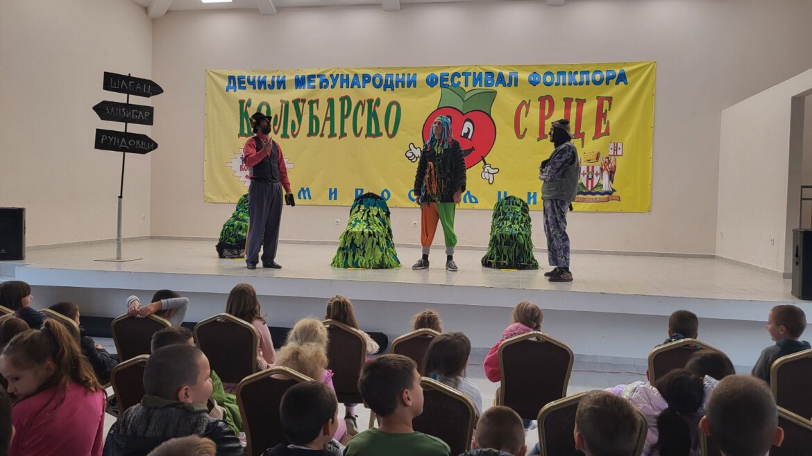 Представа „Зеколовко“