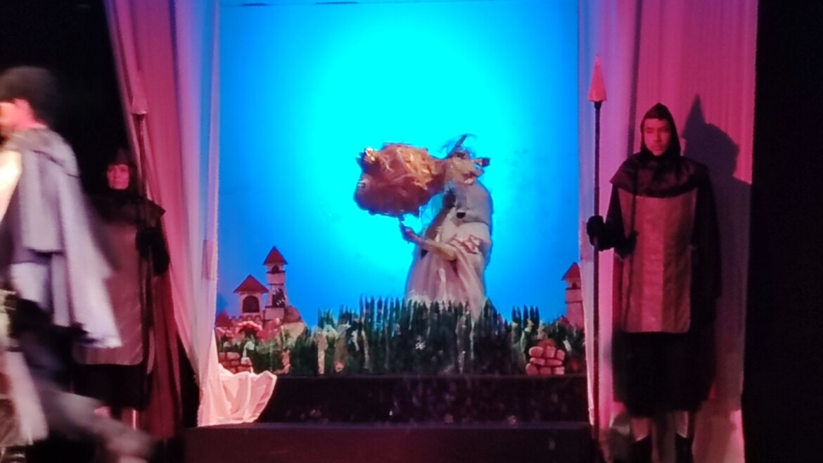 Представа „Дамојед“