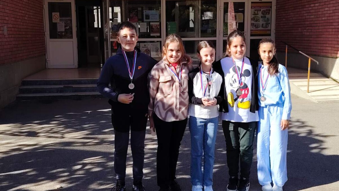 2. место на такмичењу из Црвеног крста